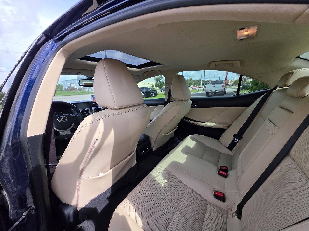 Lexus IS 250 4dr Sport Sdn RWD 2015