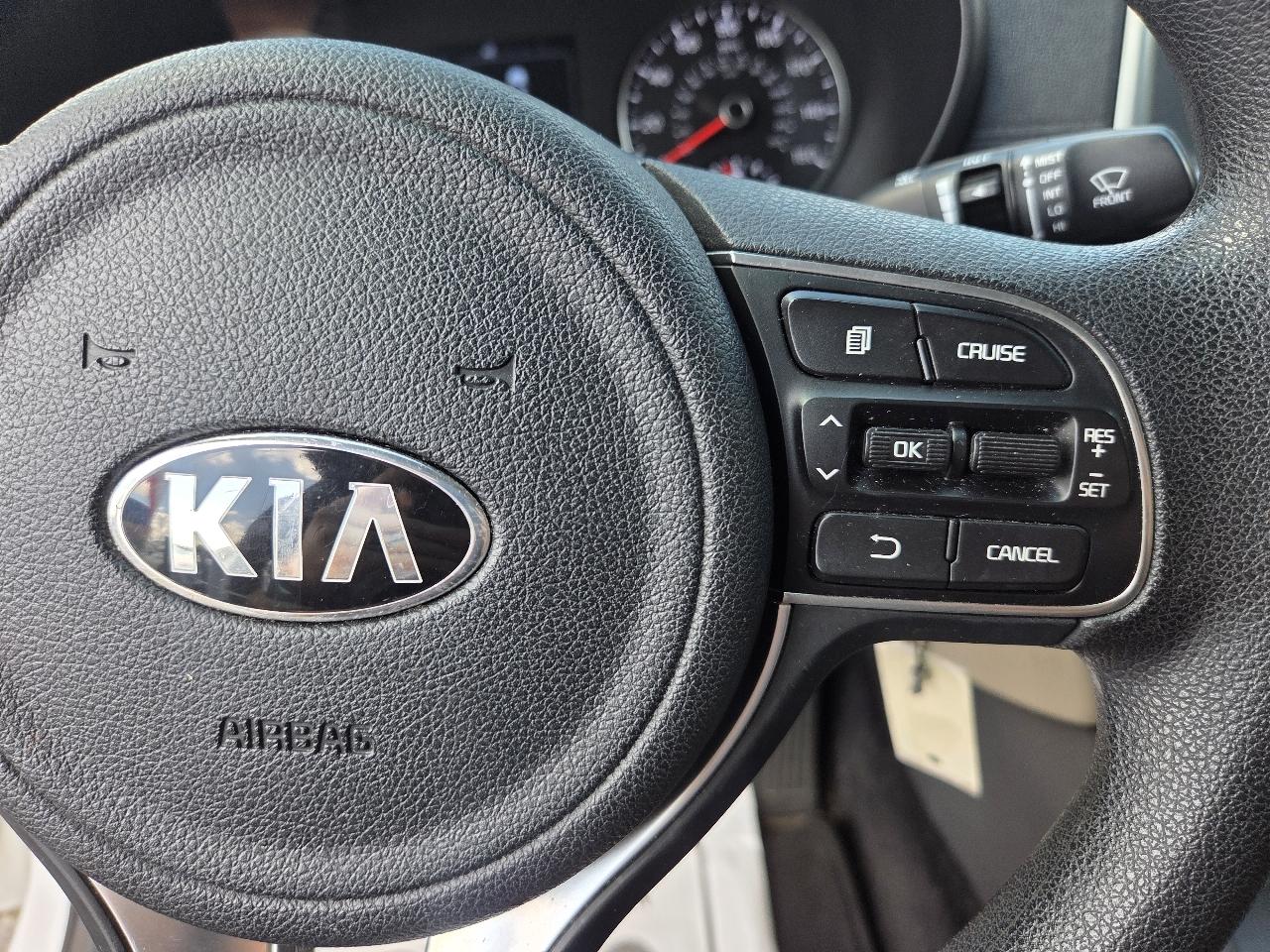 Kia Optima photo 16