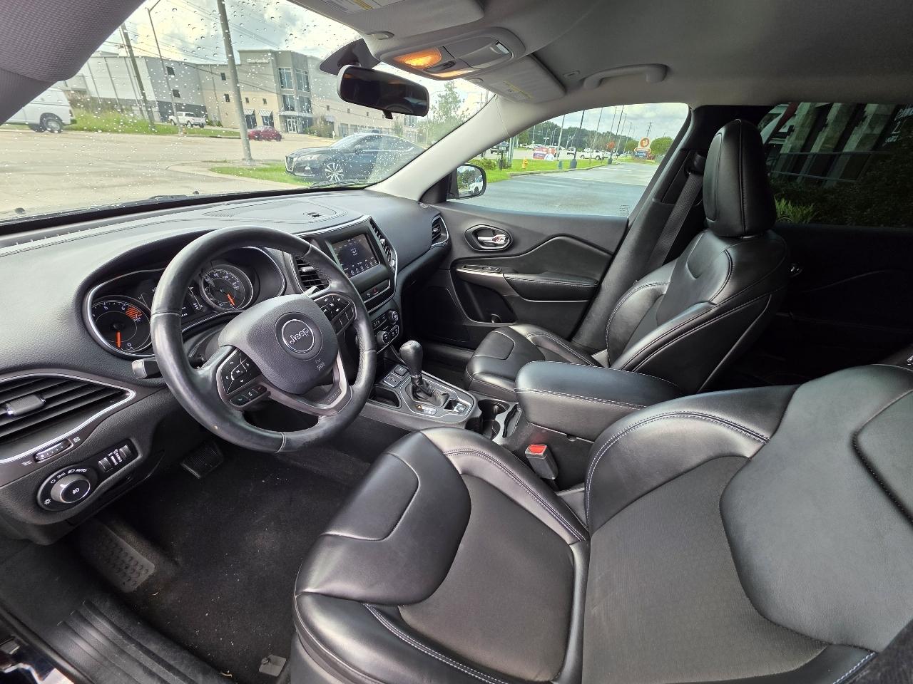 Jeep Cherokee Latitude Plus FWD 2019