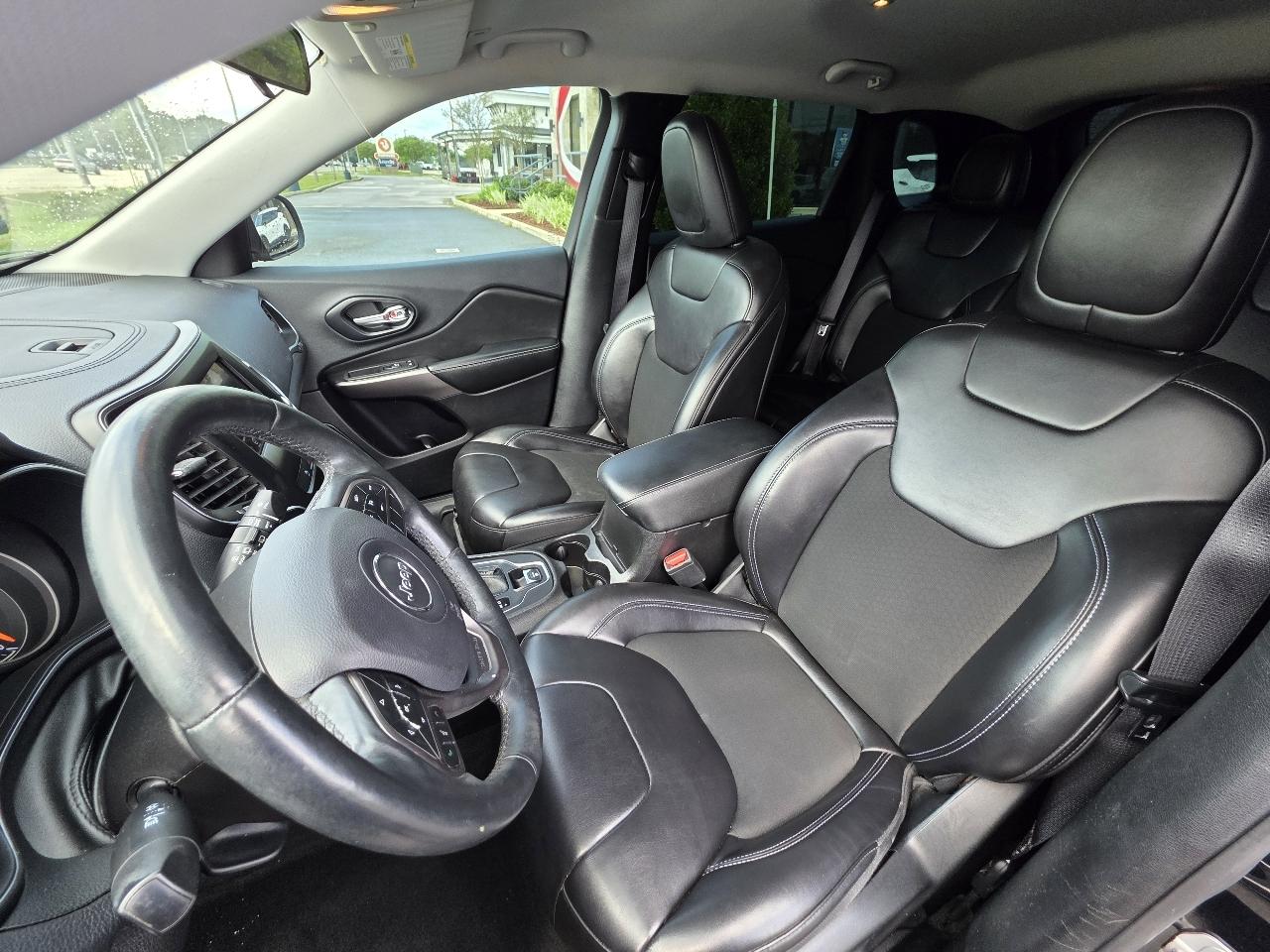 Jeep Cherokee Latitude Plus FWD 2019