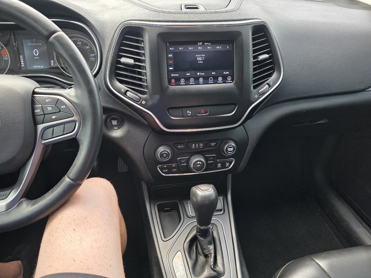 Jeep Cherokee Latitude Plus FWD 2019