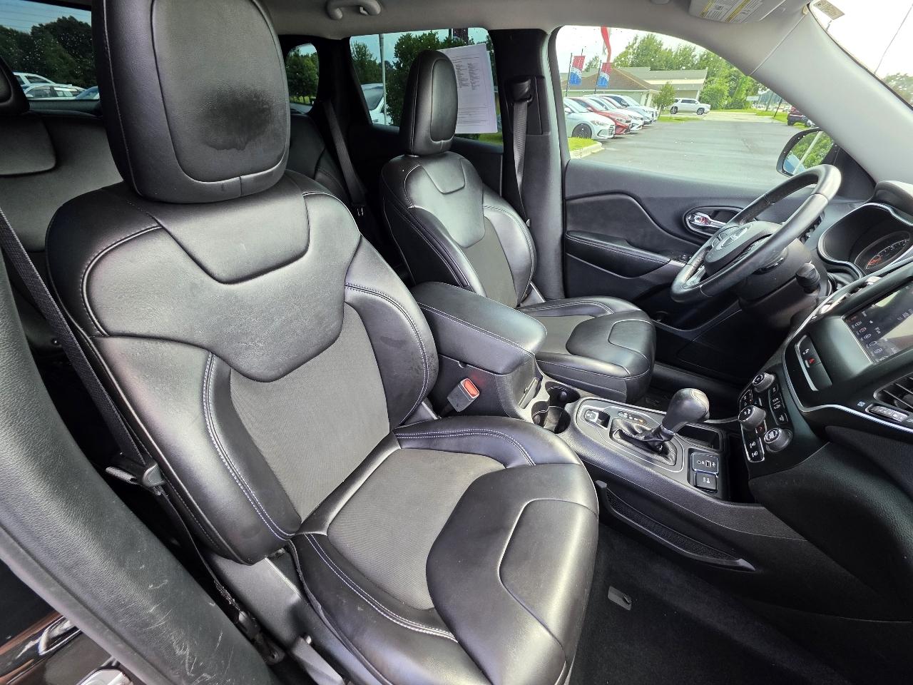 Jeep Cherokee Latitude Plus FWD 2019