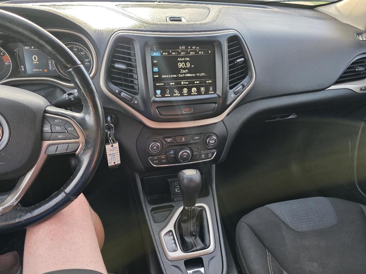 Jeep Cherokee Latitude FWD 2017