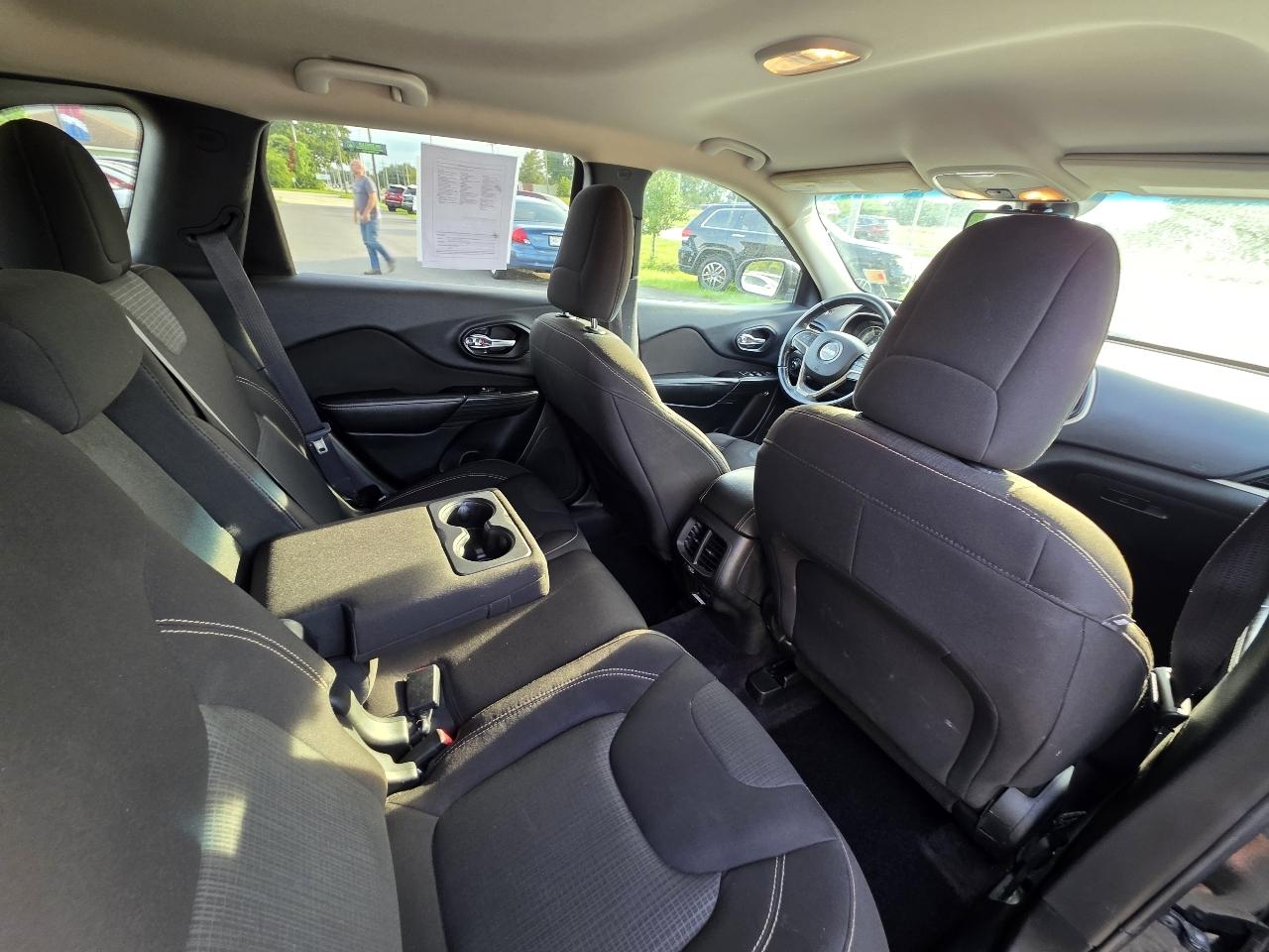Jeep Cherokee Latitude FWD 2017