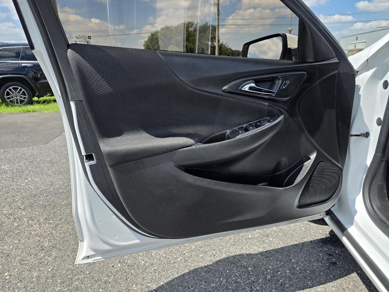 Chevrolet Malibu 4dr Sdn LT 2020