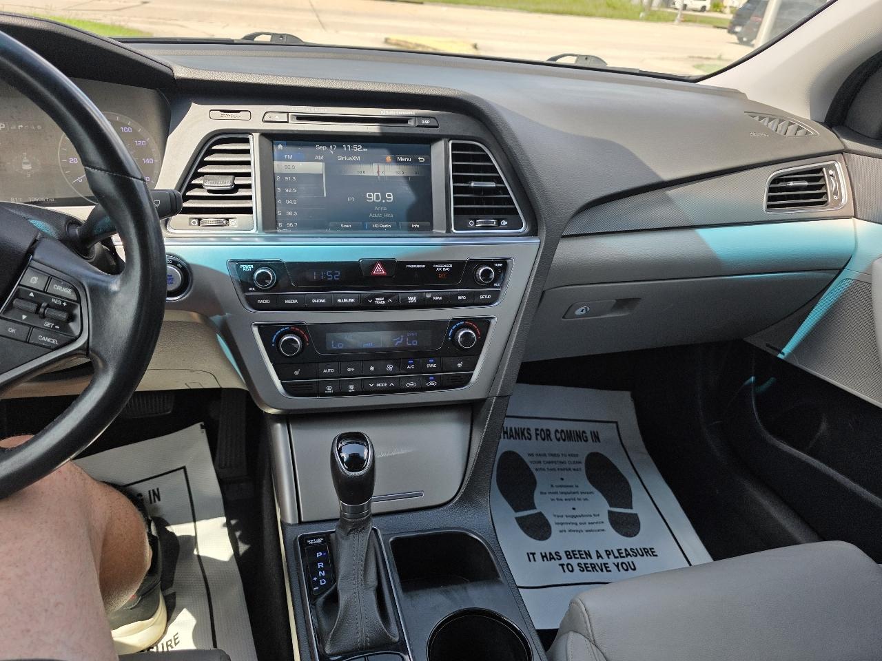 Hyundai Sonata 4dr Sdn 2.4L Sport 2015
