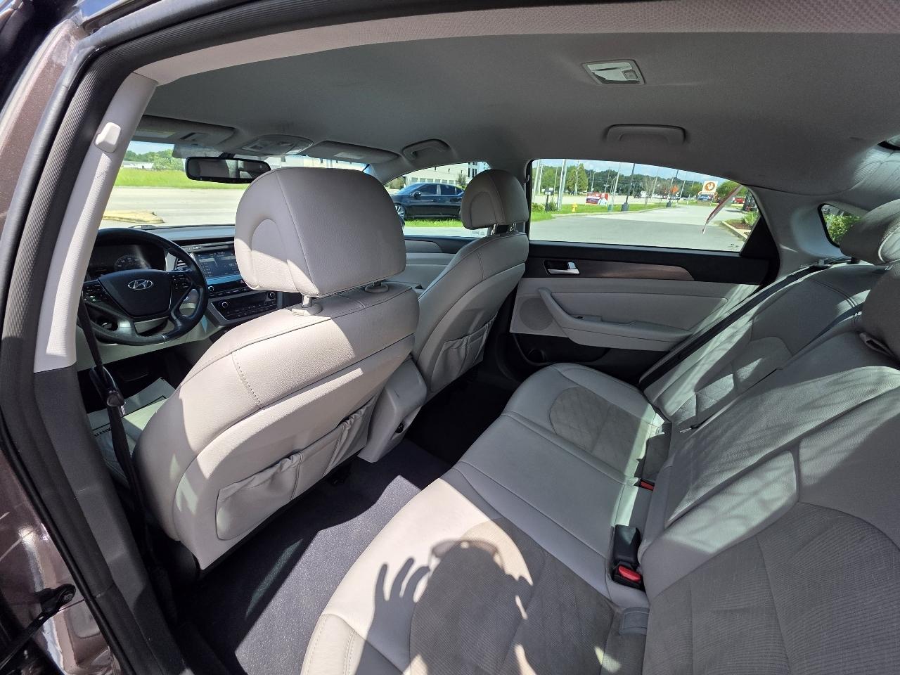 Hyundai Sonata 4dr Sdn 2.4L Sport 2015