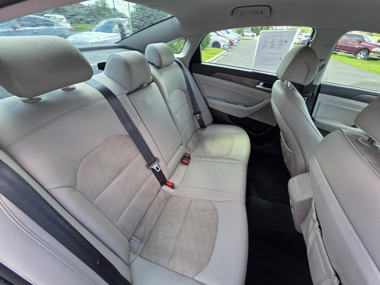 Hyundai Sonata 4dr Sdn 2.4L Sport 2015