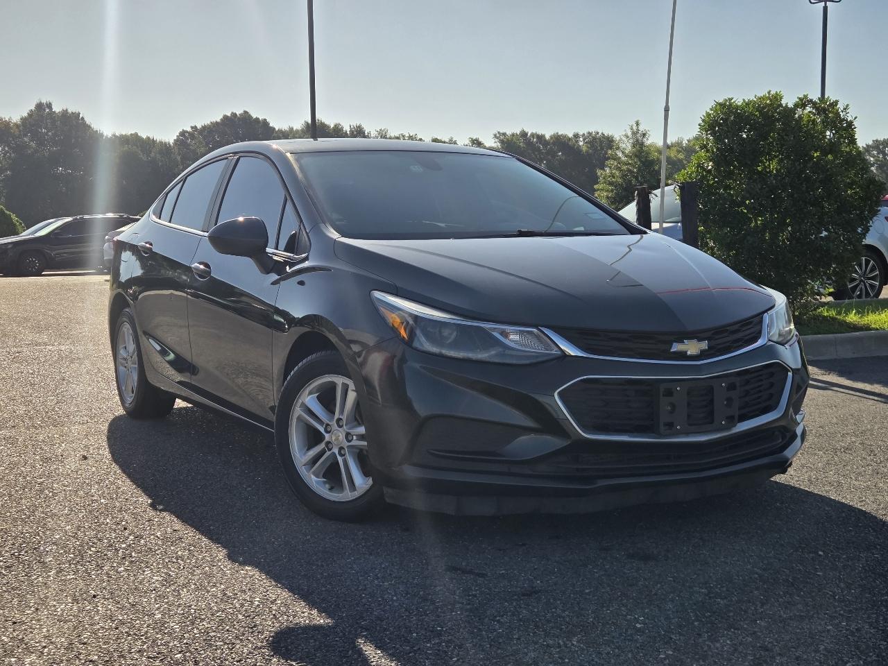 Chevrolet Cruze 4dr Sdn 1.4L LT w/1SD 2017