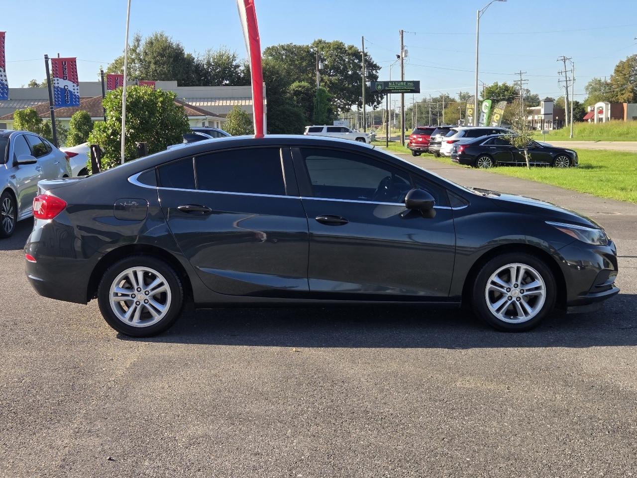 Chevrolet Cruze 4dr Sdn 1.4L LT w/1SD 2017