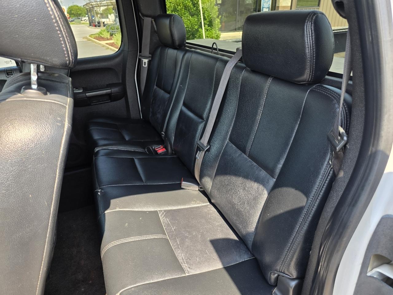 Chevrolet Silverado 1500 2WD Ext Cab 157.5" LT 2009