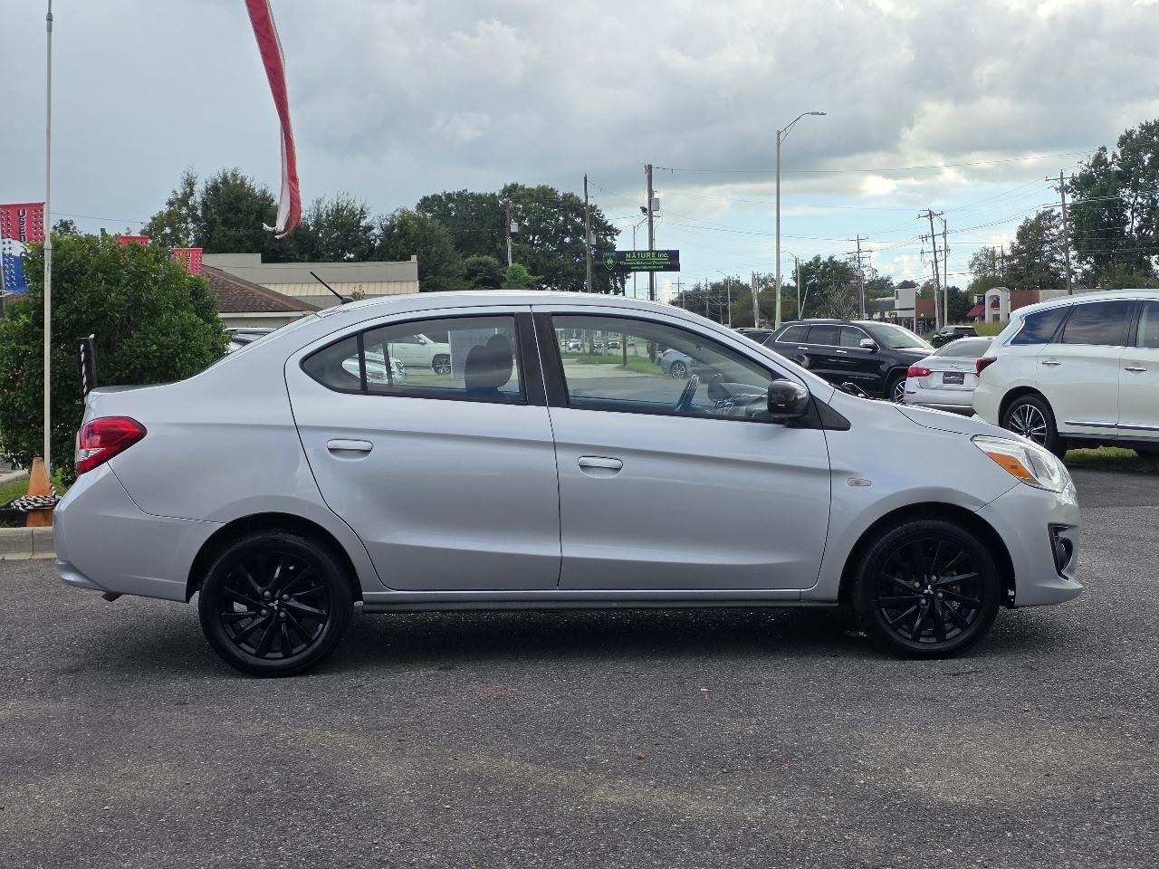 Mitsubishi Mirage G4 SE CVT 2020