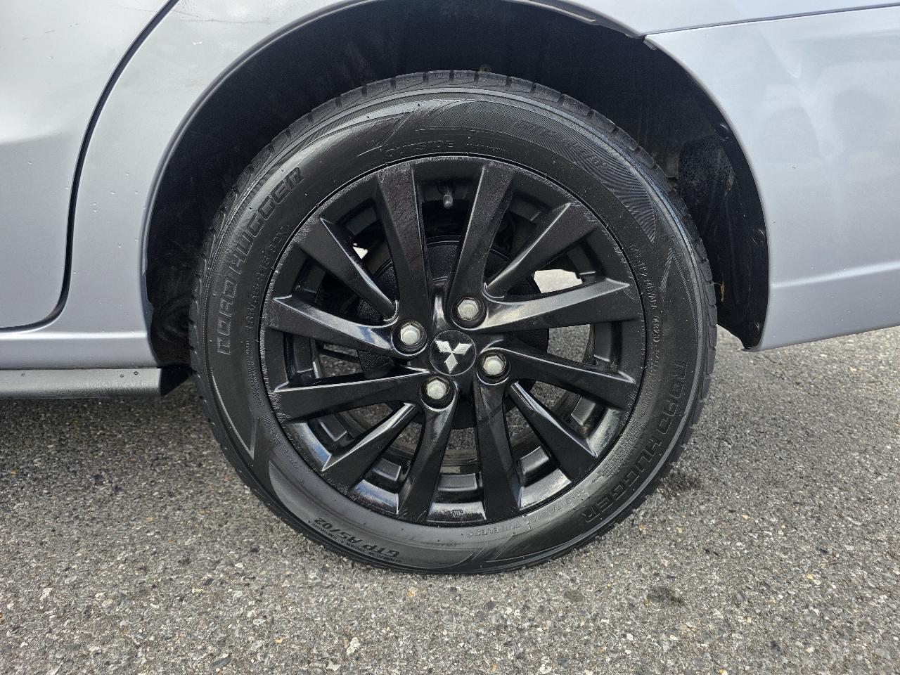 Mitsubishi Mirage G4 SE CVT 2020