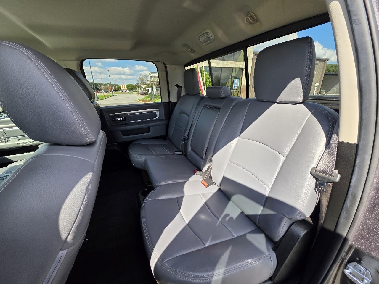 RAM 1500 Classic Big Horn 4x2 Crew Cab 5'7" Box 2019
