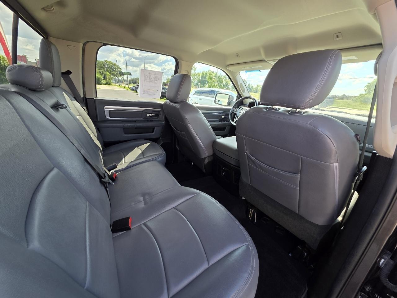 RAM 1500 Classic Big Horn 4x2 Crew Cab 5'7" Box 2019