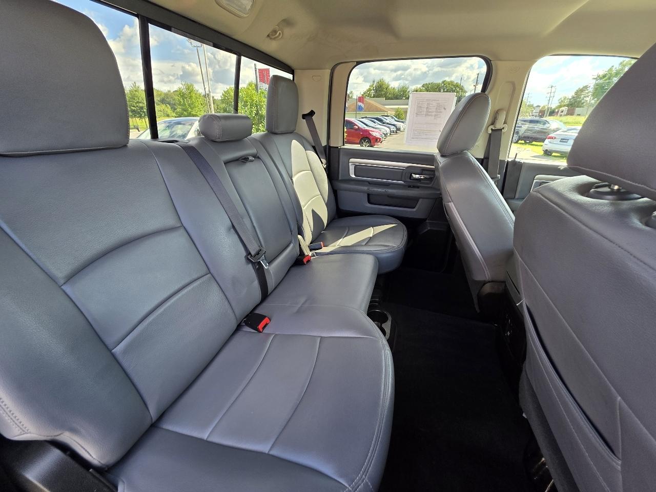 RAM 1500 Classic Big Horn 4x2 Crew Cab 5'7" Box 2019