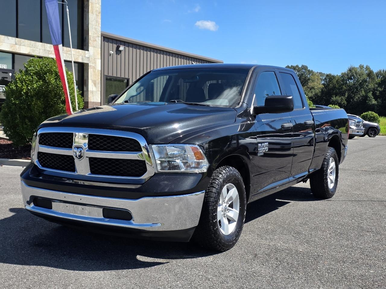 RAM 1500 Classic Tradesman 4x2 Quad Cab 6'4" Box 2019