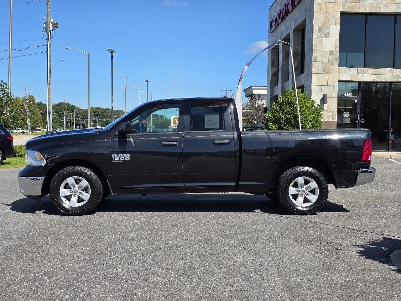RAM 1500 Classic Tradesman 4x2 Quad Cab 6'4" Box 2019