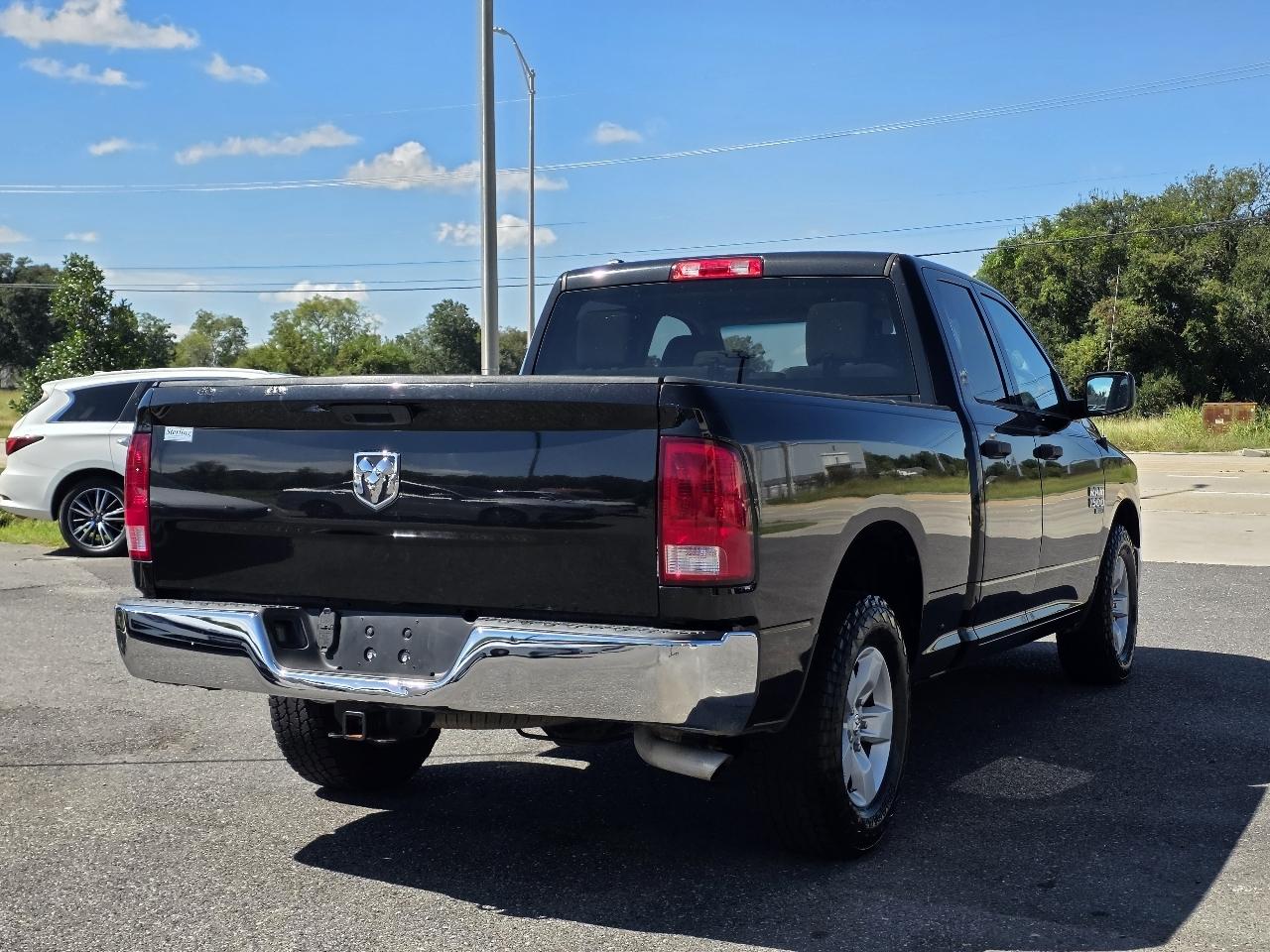 RAM 1500 Classic Tradesman 4x2 Quad Cab 6'4" Box 2019