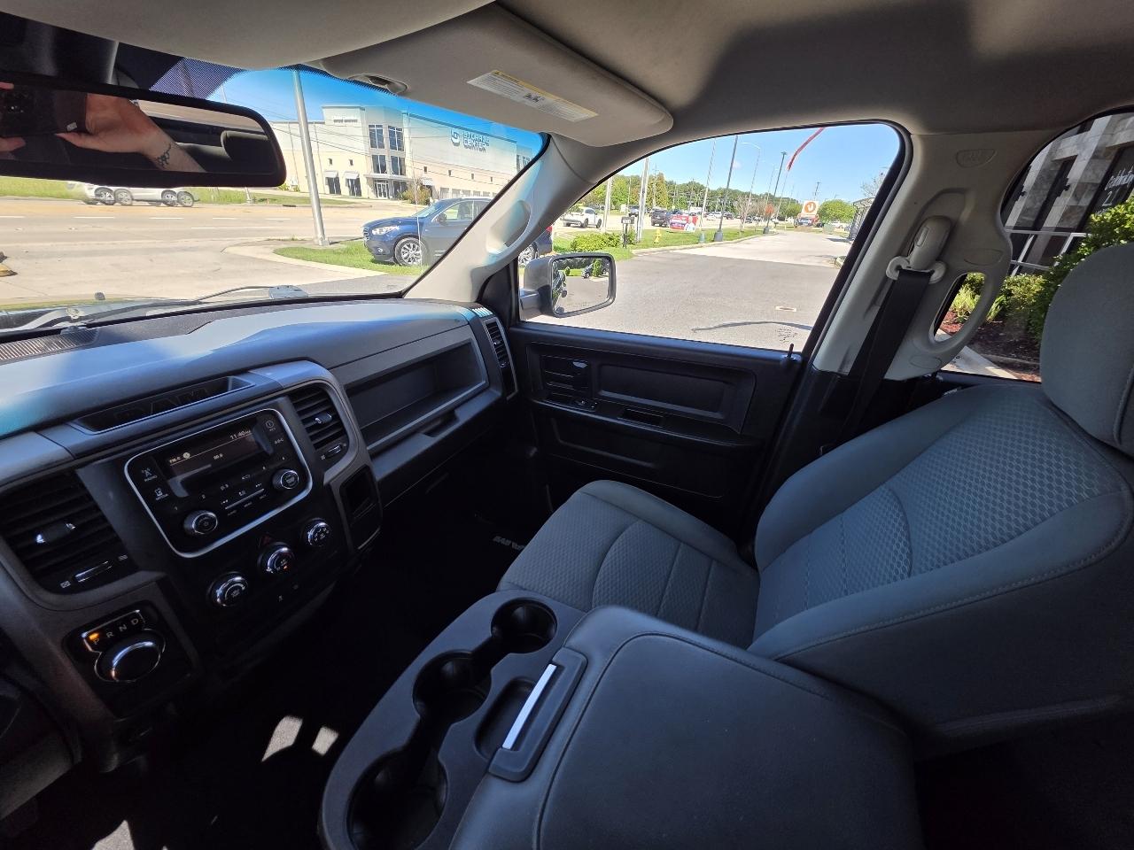RAM 1500 Classic Tradesman 4x2 Quad Cab 6'4" Box 2019