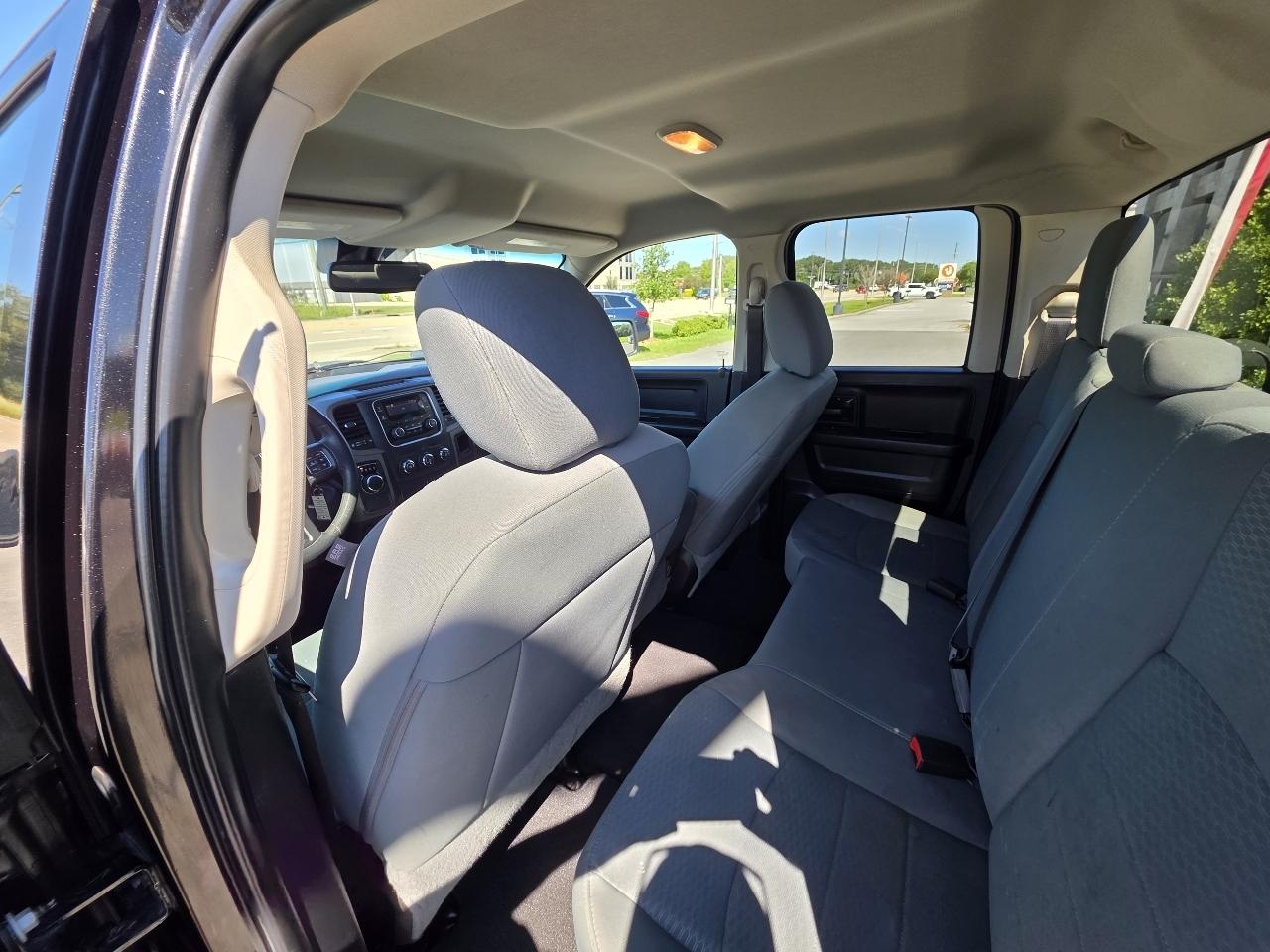 RAM 1500 Classic Tradesman 4x2 Quad Cab 6'4" Box 2019