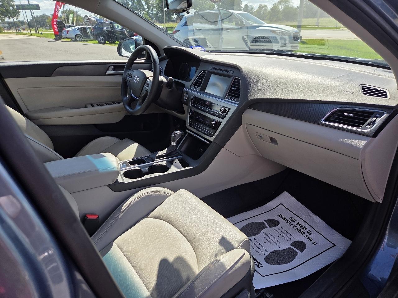 Hyundai Sonata 4dr Sdn 2.4L Sport 2016