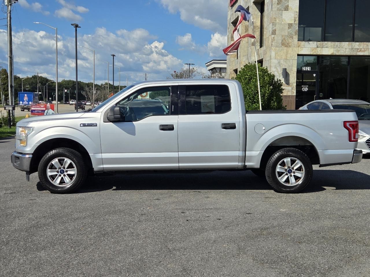 Ford F-150 XLT 2WD SuperCrew 5.5' Box 2017