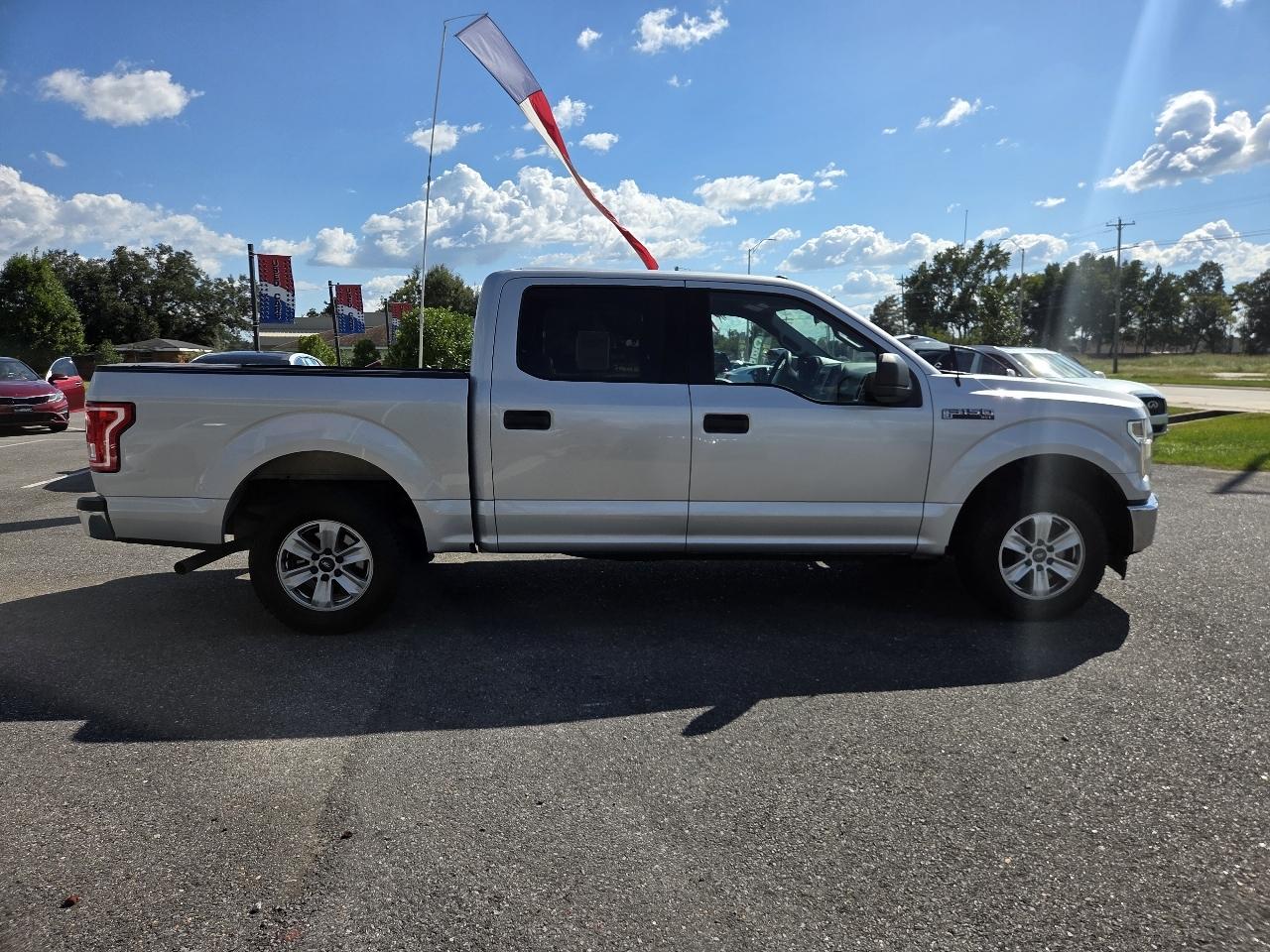Ford F-150 XLT 2WD SuperCrew 5.5' Box 2017