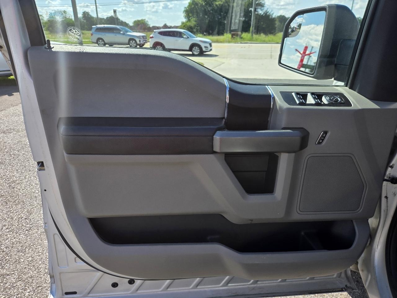 Ford F-150 XLT 2WD SuperCrew 5.5' Box 2017