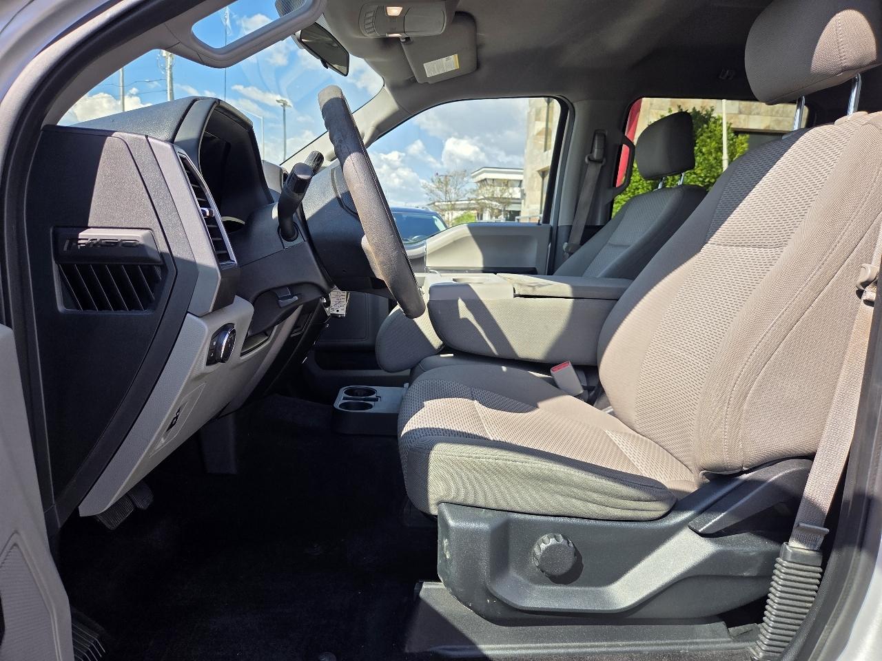 Ford F-150 XLT 2WD SuperCrew 5.5' Box 2017