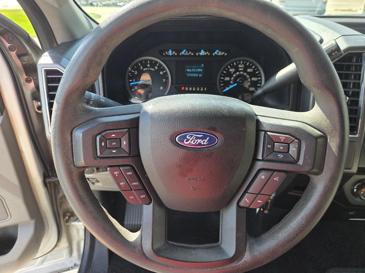 Ford F-150 XLT 2WD SuperCrew 5.5' Box 2017