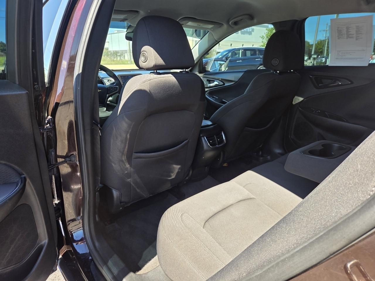 Chevrolet Malibu 4dr Sdn LT 2021