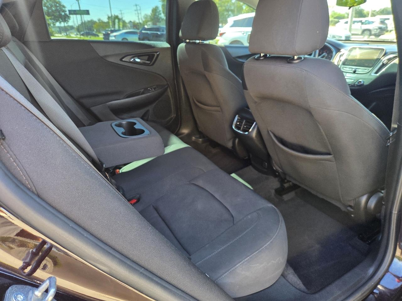 Chevrolet Malibu 4dr Sdn LT 2021