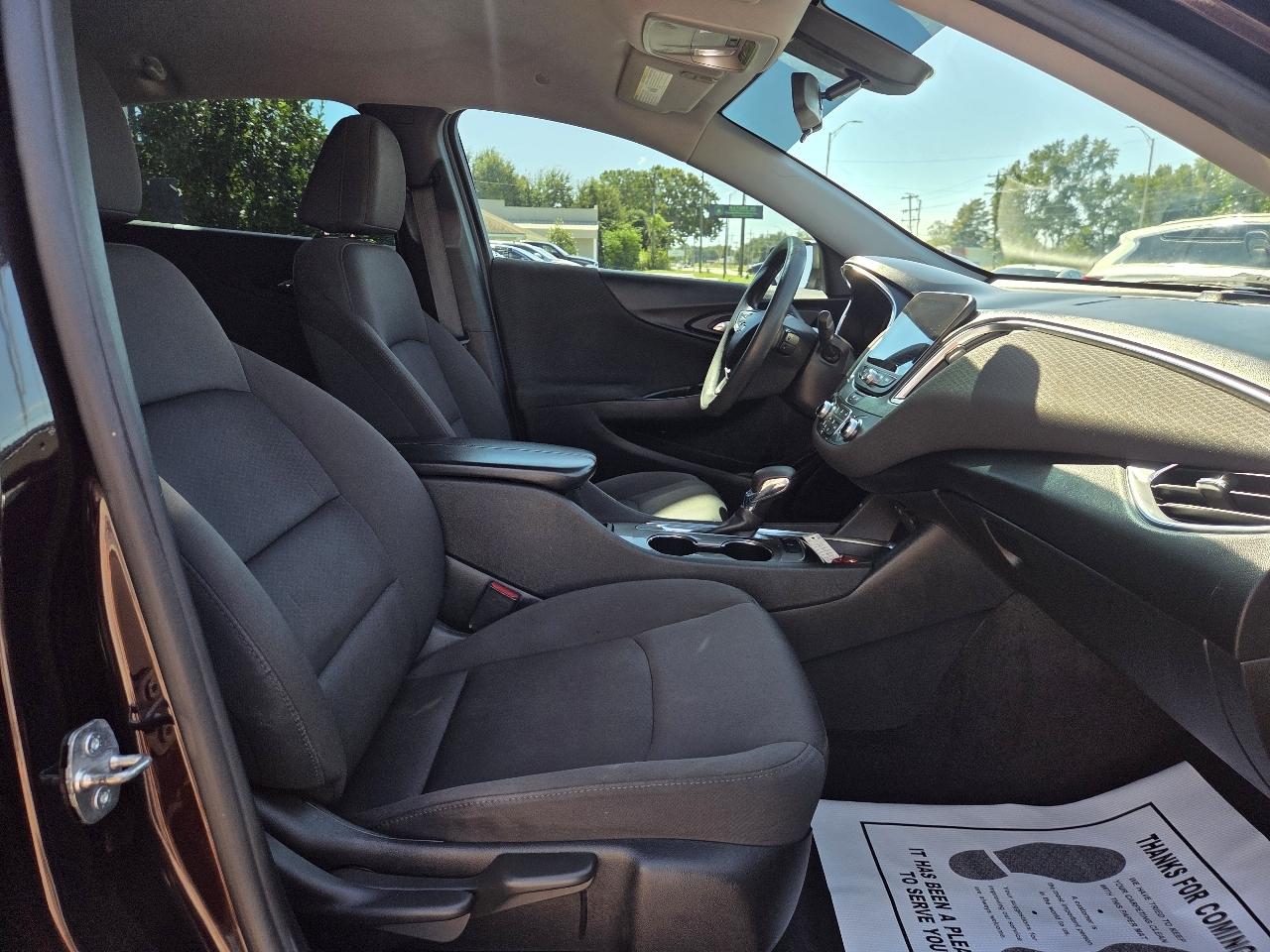 Chevrolet Malibu 4dr Sdn LT 2021