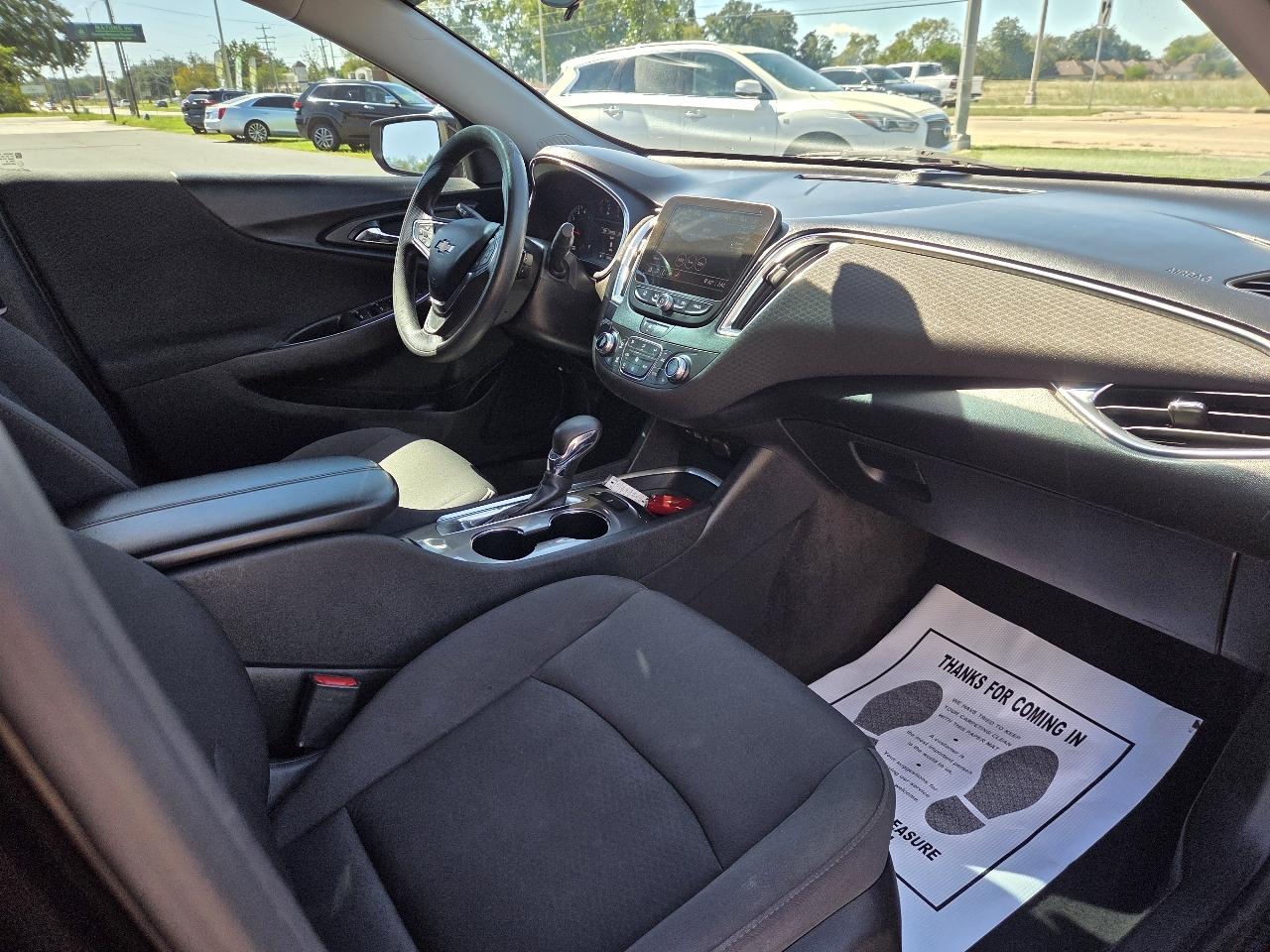 Chevrolet Malibu 4dr Sdn LT 2021