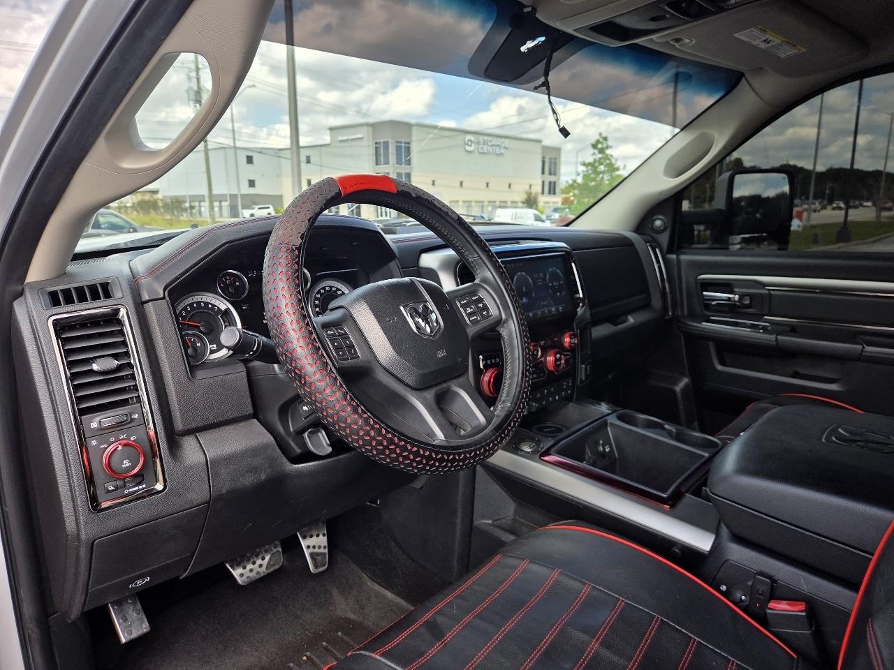 RAM 1500 2WD Crew Cab 140.5" Sport 2014