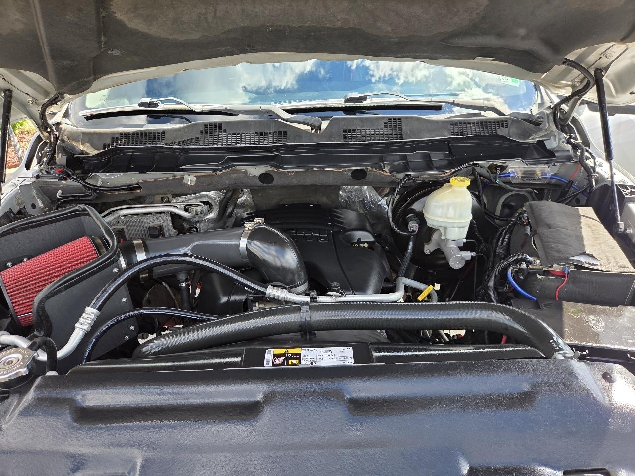 RAM 1500 2WD Crew Cab 140.5" Sport 2014