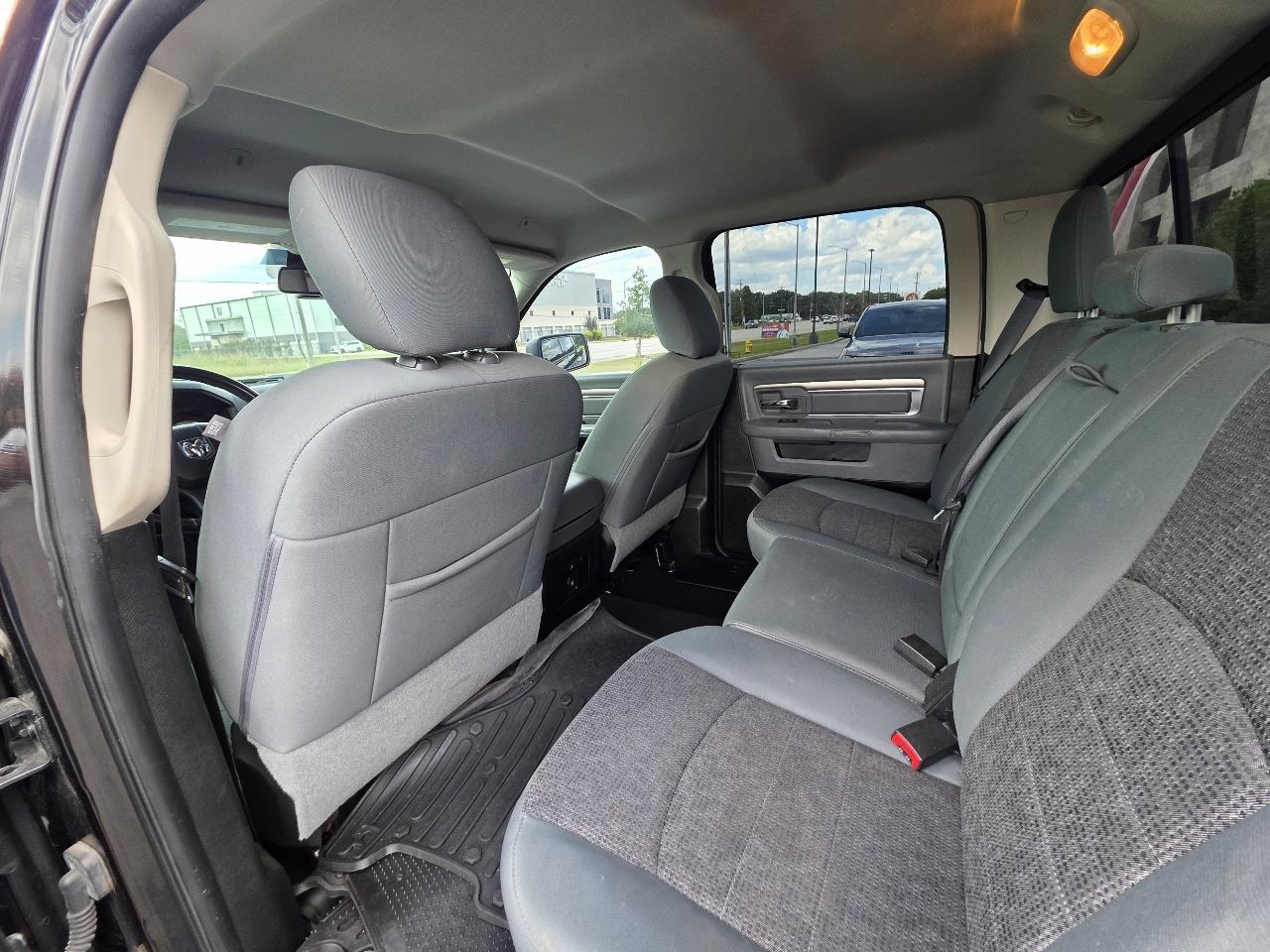 RAM 1500 Harvest 4x2 Crew Cab 5'7" Box *Ltd Avail* 2018