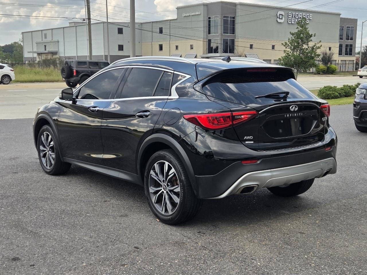 Infiniti QX30 Premium AWD 2017