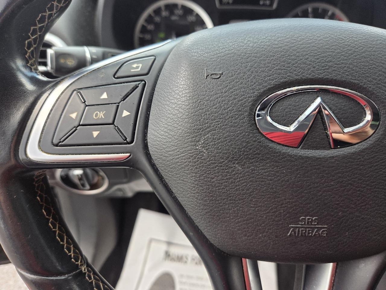 Infiniti QX30 Premium AWD 2017