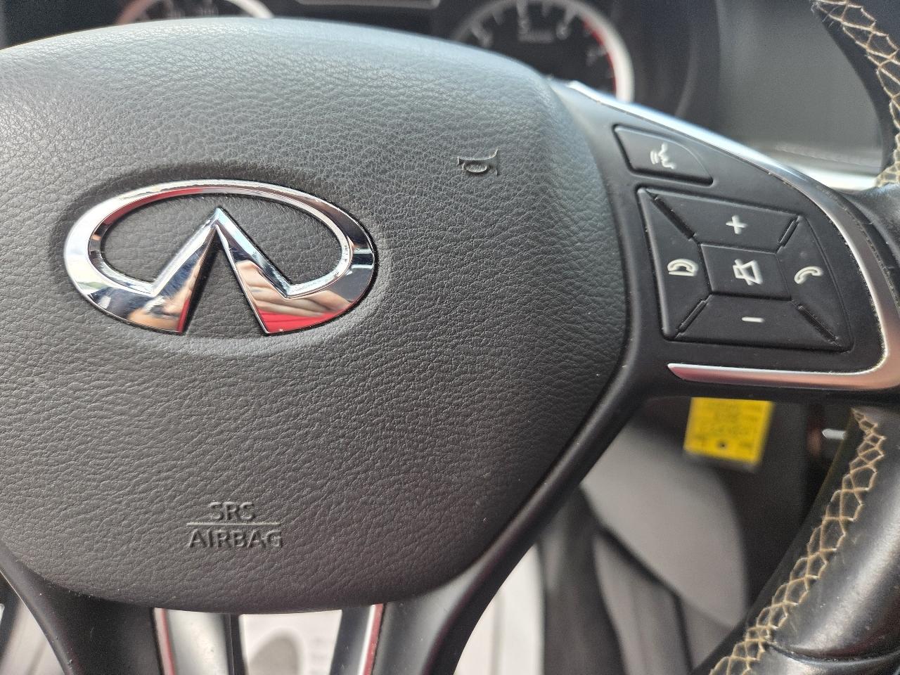 Infiniti QX30 Premium AWD 2017