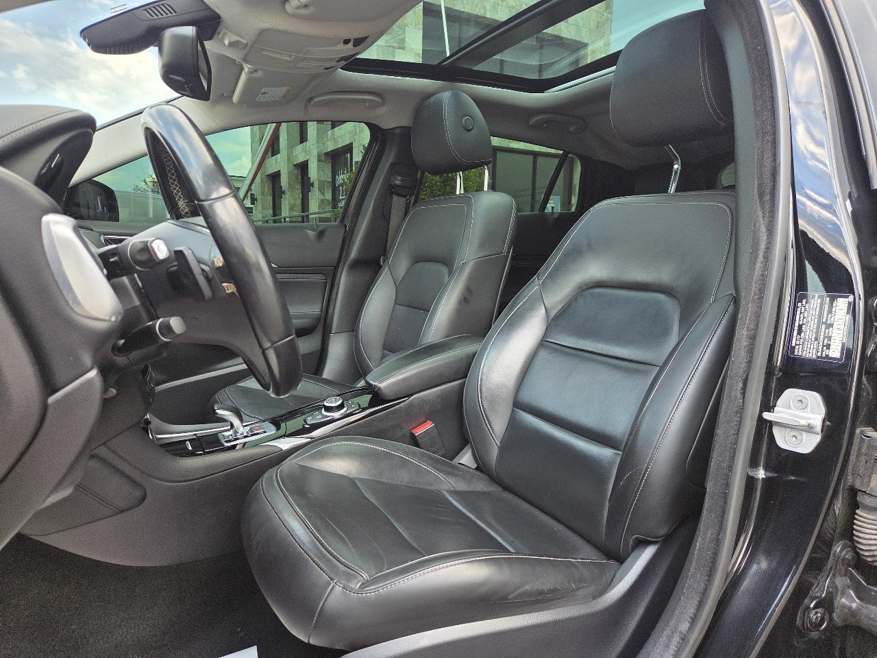 Infiniti QX30 Premium AWD 2017