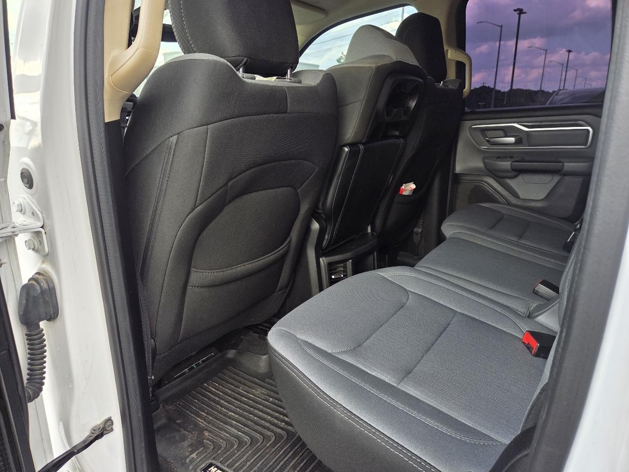 RAM 1500 Big Horn/Lone Star 4x2 Quad Cab 6'4" Box 2019