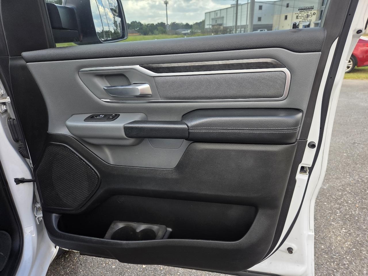 RAM 1500 Big Horn/Lone Star 4x2 Quad Cab 6'4" Box 2019