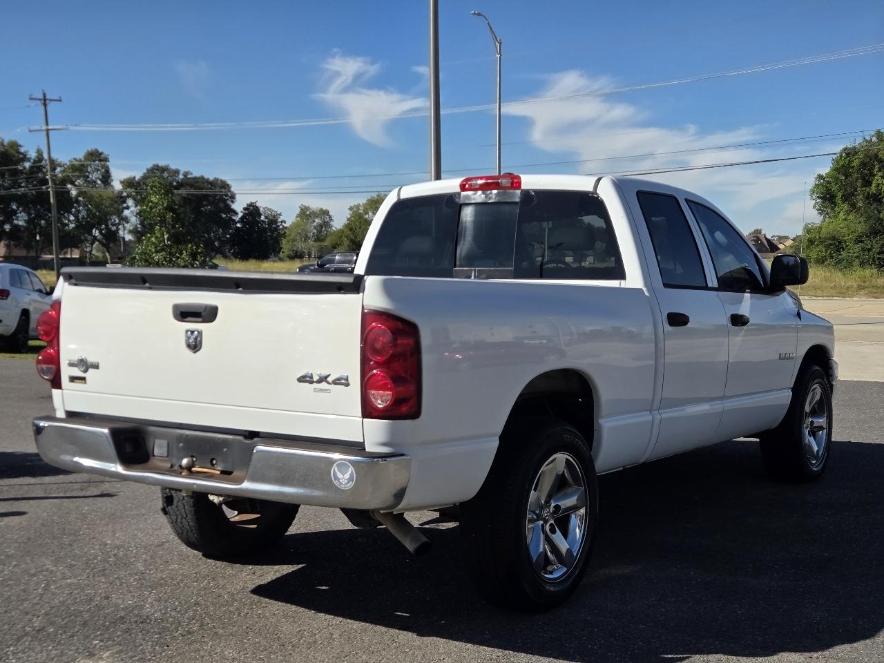 Dodge Ram 1500 4WD Quad Cab 140.5" SLT 2008