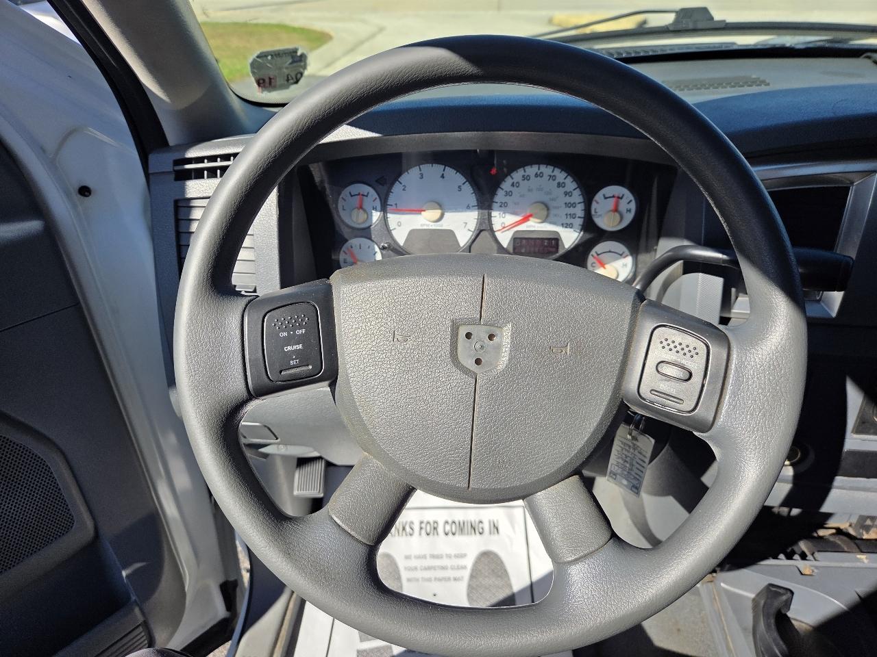 Dodge Ram 1500 4WD Quad Cab 140.5" SLT 2008