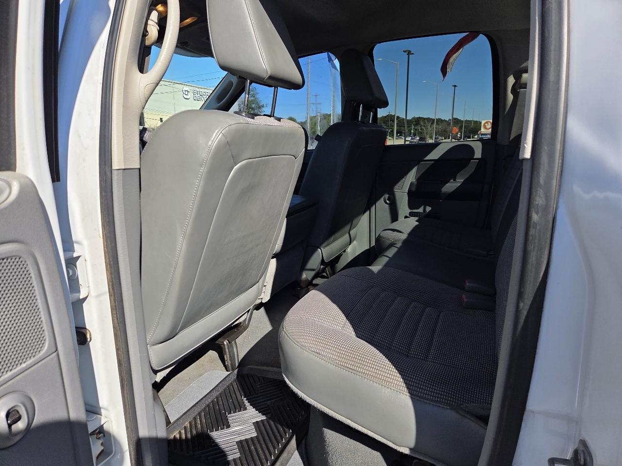 Dodge Ram 1500 4WD Quad Cab 140.5" SLT 2008