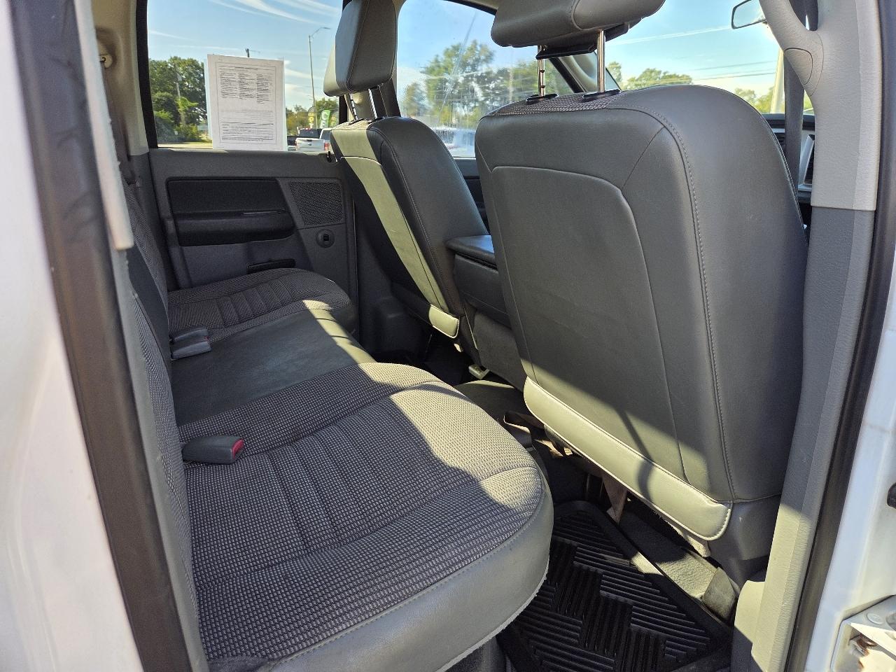 Dodge Ram 1500 4WD Quad Cab 140.5" SLT 2008