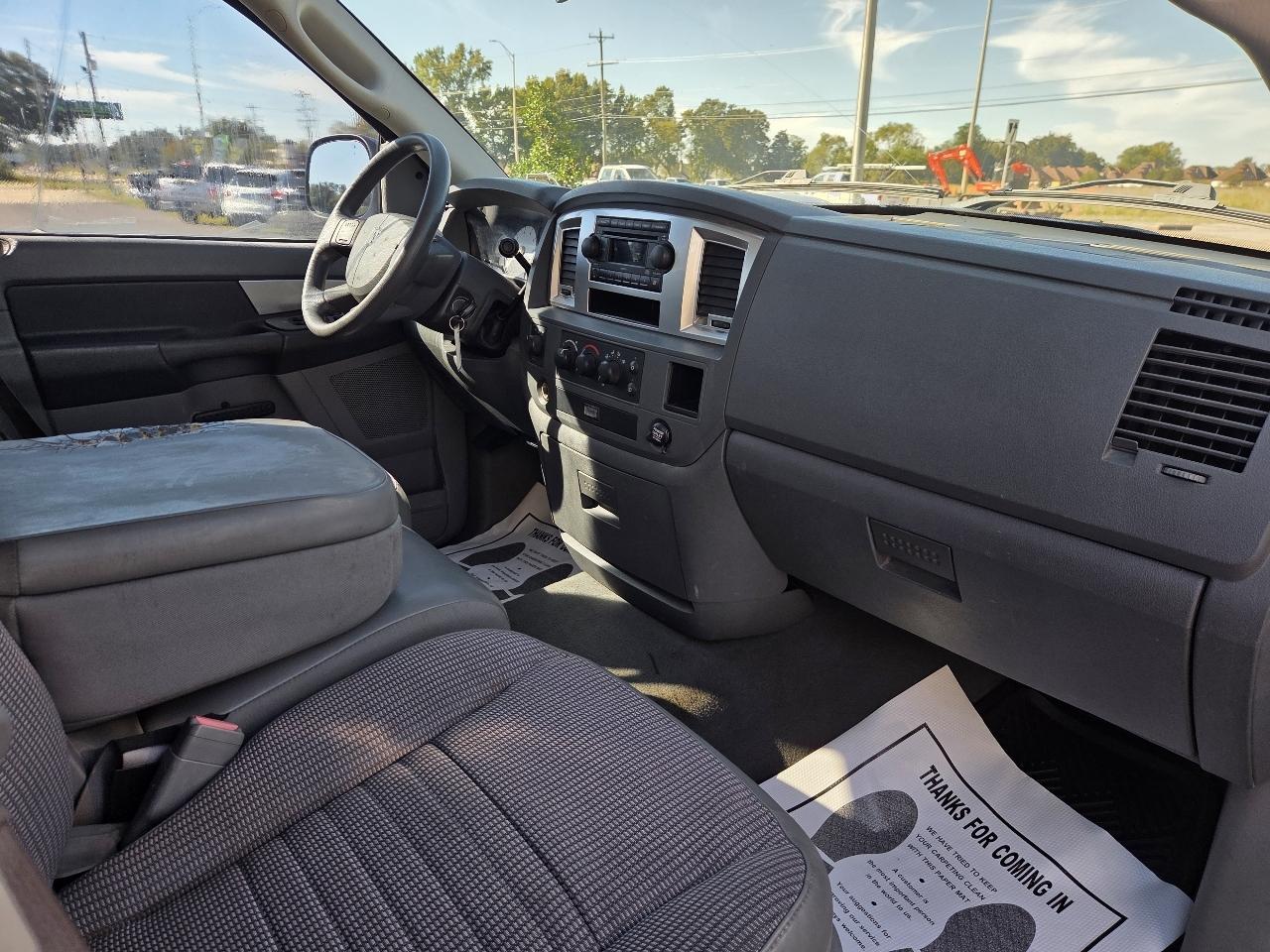Dodge Ram 1500 4WD Quad Cab 140.5" SLT 2008