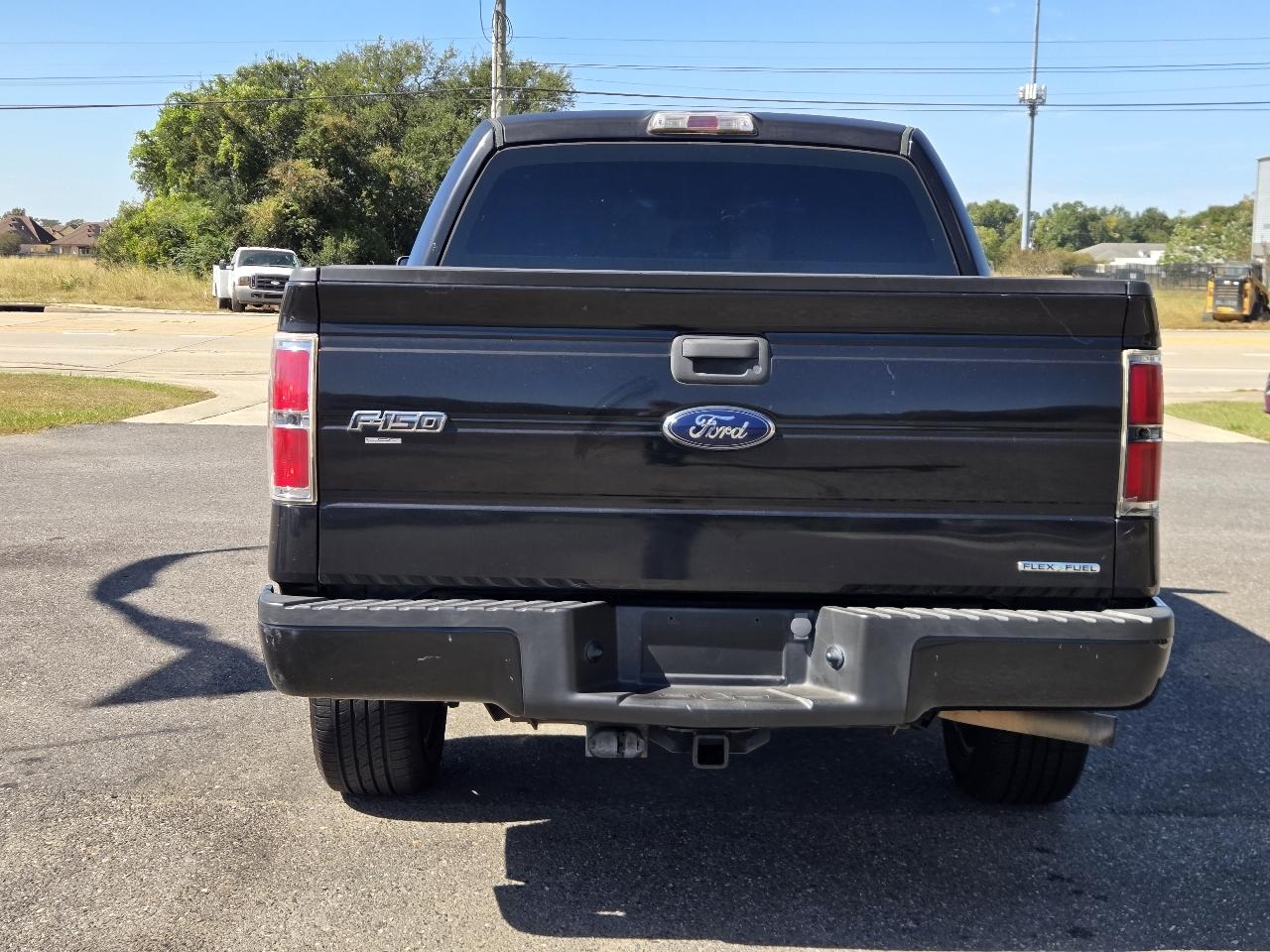 Ford F-150 2WD SuperCrew 145" STX 2014